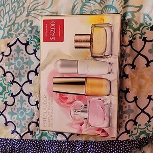 NIB ESTEE LAUDER FRAGRANCE TREASURES